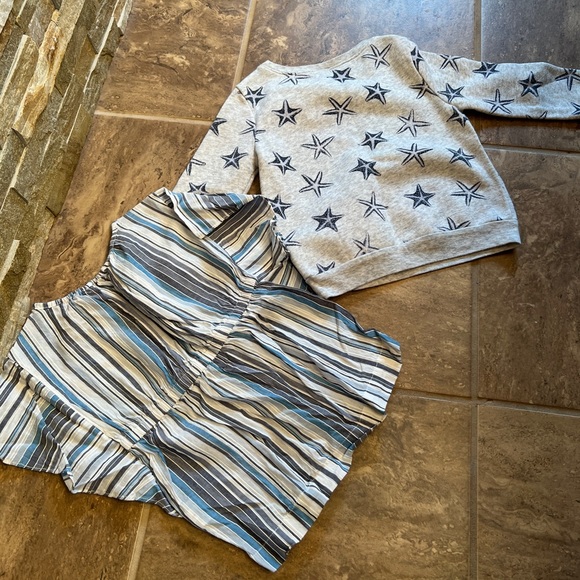 2t Swim Flutter Sleeve Coverup & Sweatshirt - Picture 2 of 3